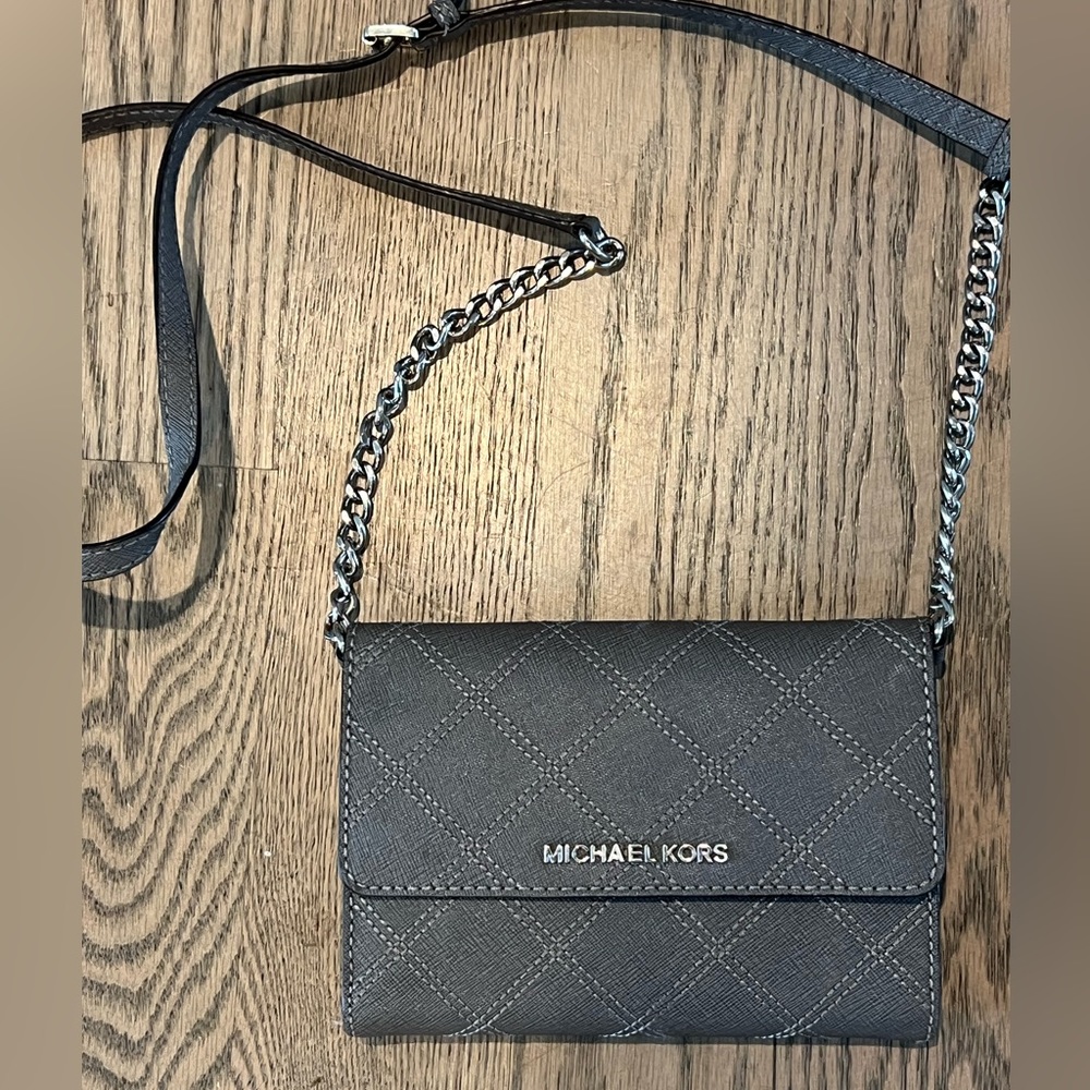 Michael kors crossbody purse